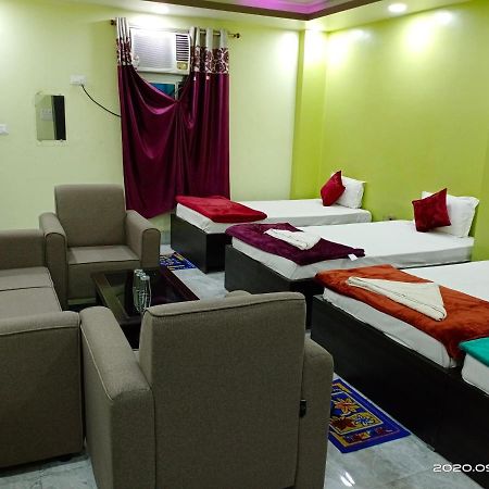 Hotel Sunaina International Gaya Exteriér fotografie