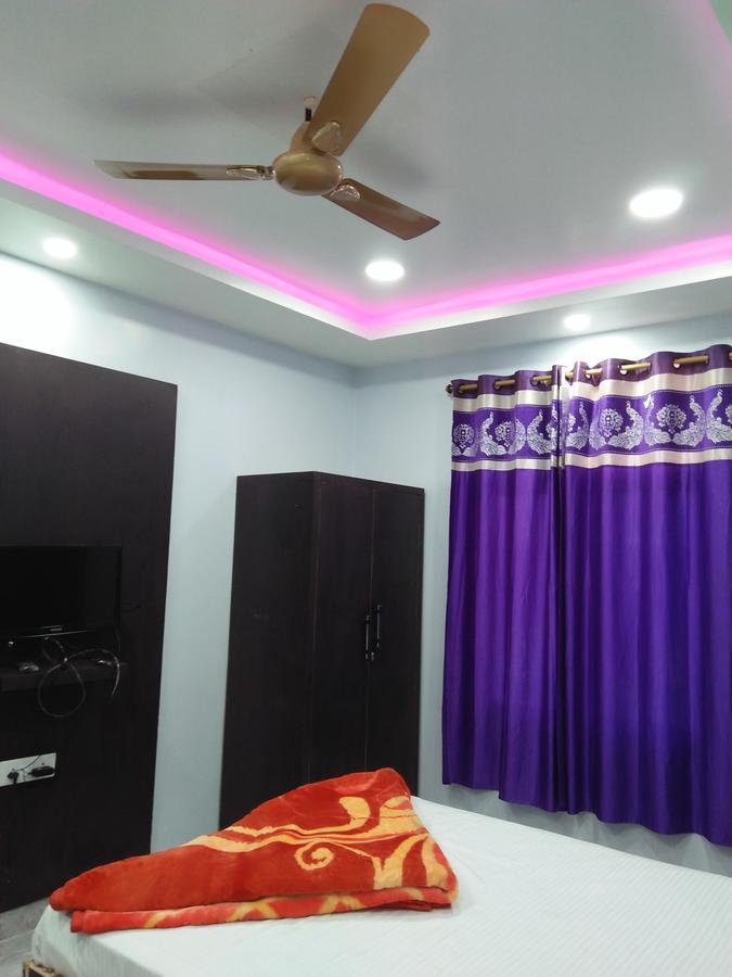 Hotel Sunaina International Gaya Exteriér fotografie